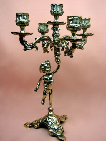 �wiecznik mosi�ny